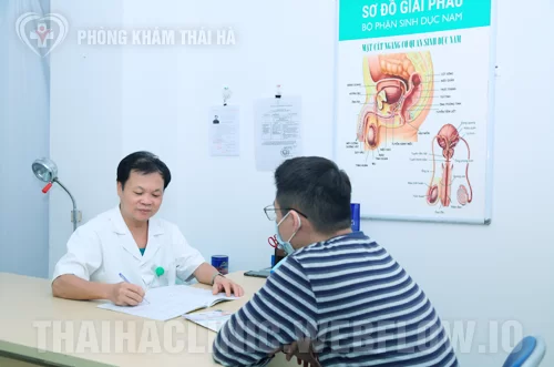 Bác sĩ Vũ Hồng Lân tư vấn bệnh nhân