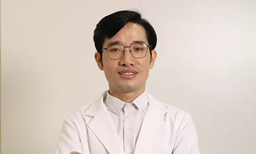 Bác sĩ CKI Lê Văn Ước
