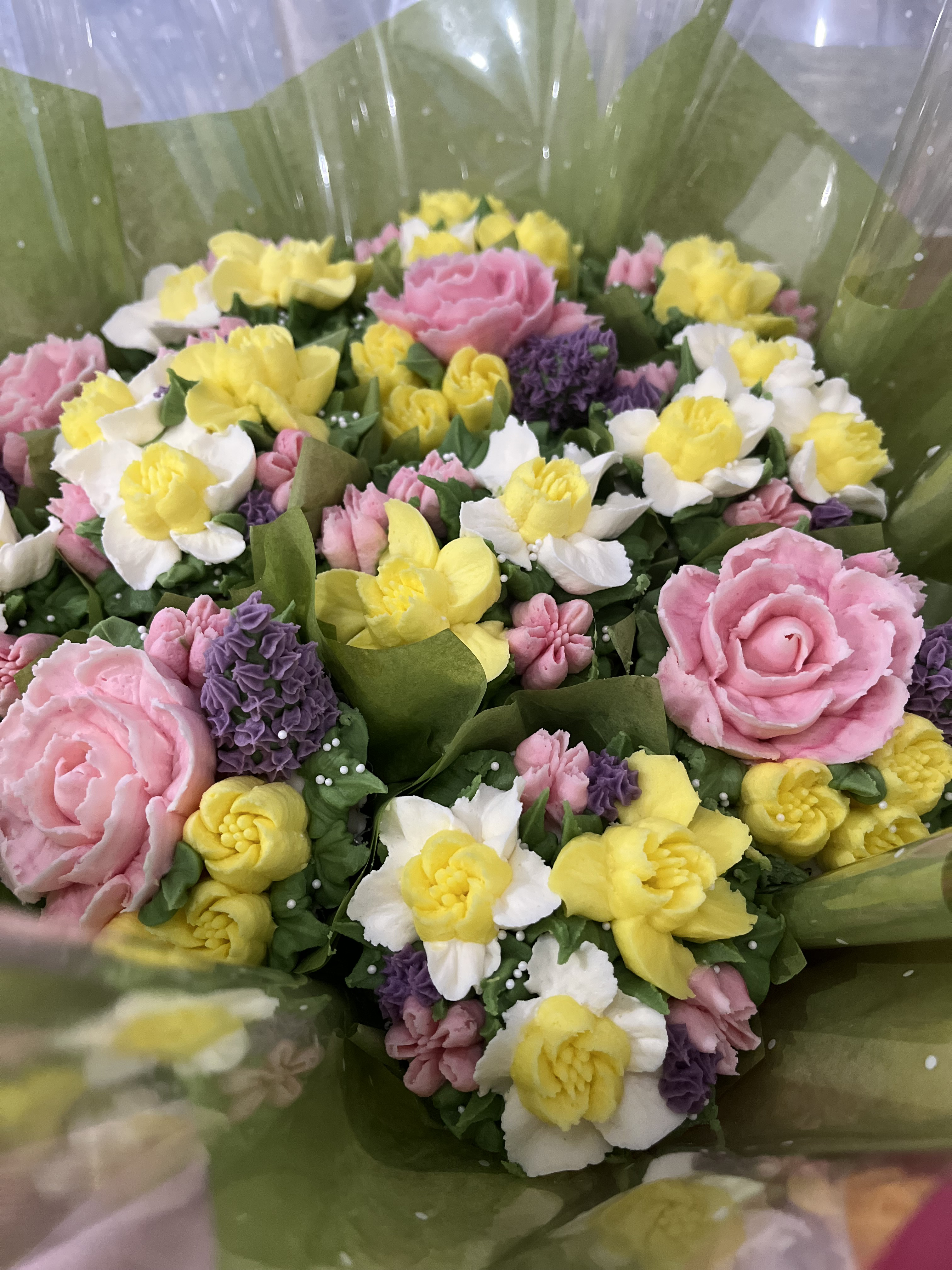 Deluxe Floral Cupcake Bouquets