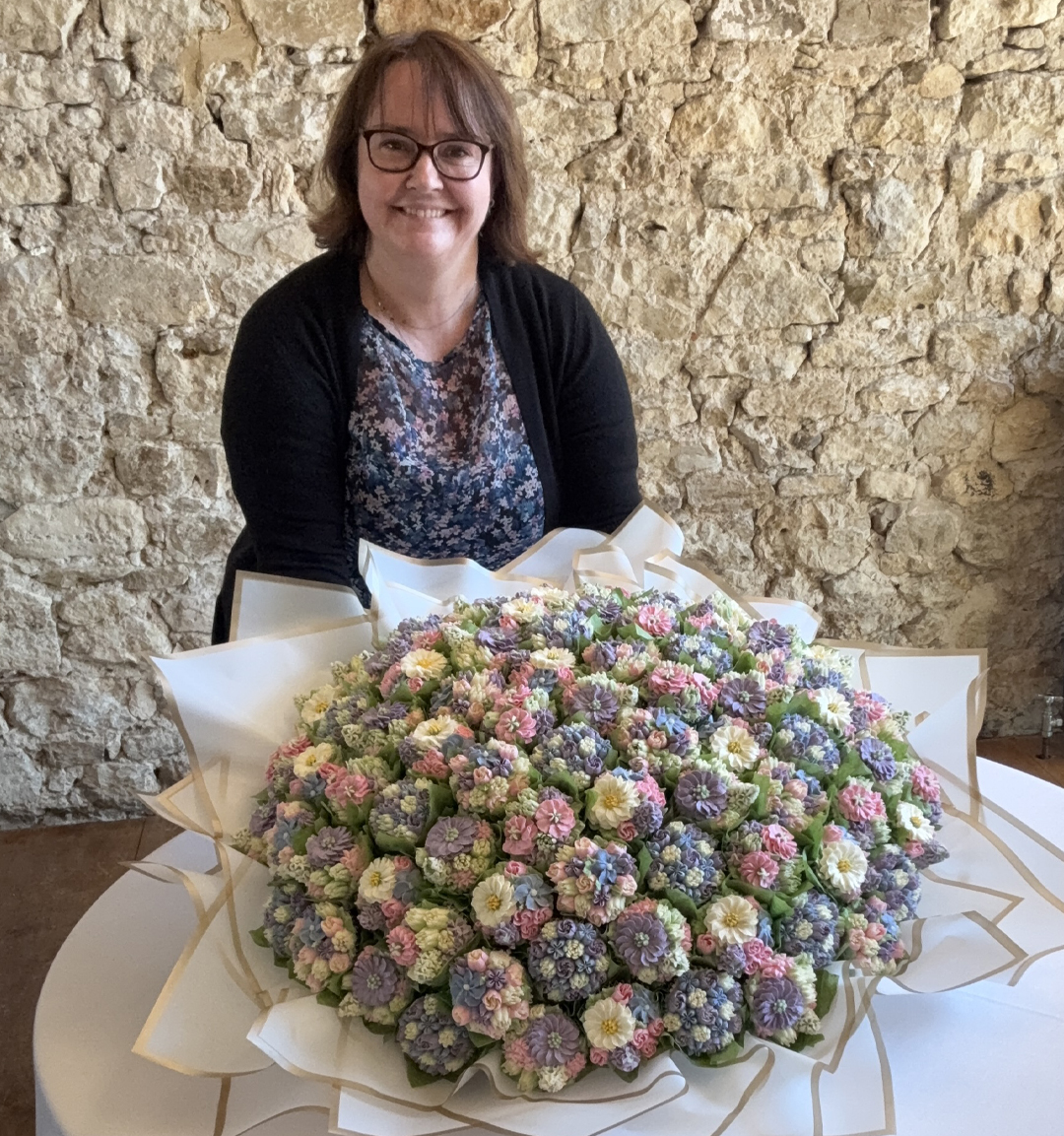 Tracey with the 85 Cupcake Dome Wedding Centre Piece