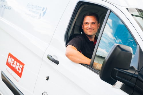 Mears Group, the UK’s leading housing solutions provider, has recently engaged with the Department of Work and Pensions’ (DWP) SWAP programme to connect two jobseekers with permanent employment in their Milton Keynes call handling facility.