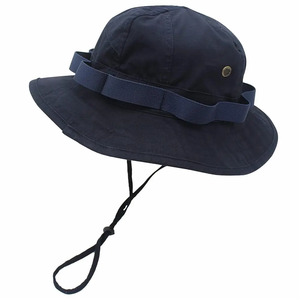 Cappello boonie blu a tesa larga con laccetto sottogola, leggero e traspirante per trekking e viaggi.