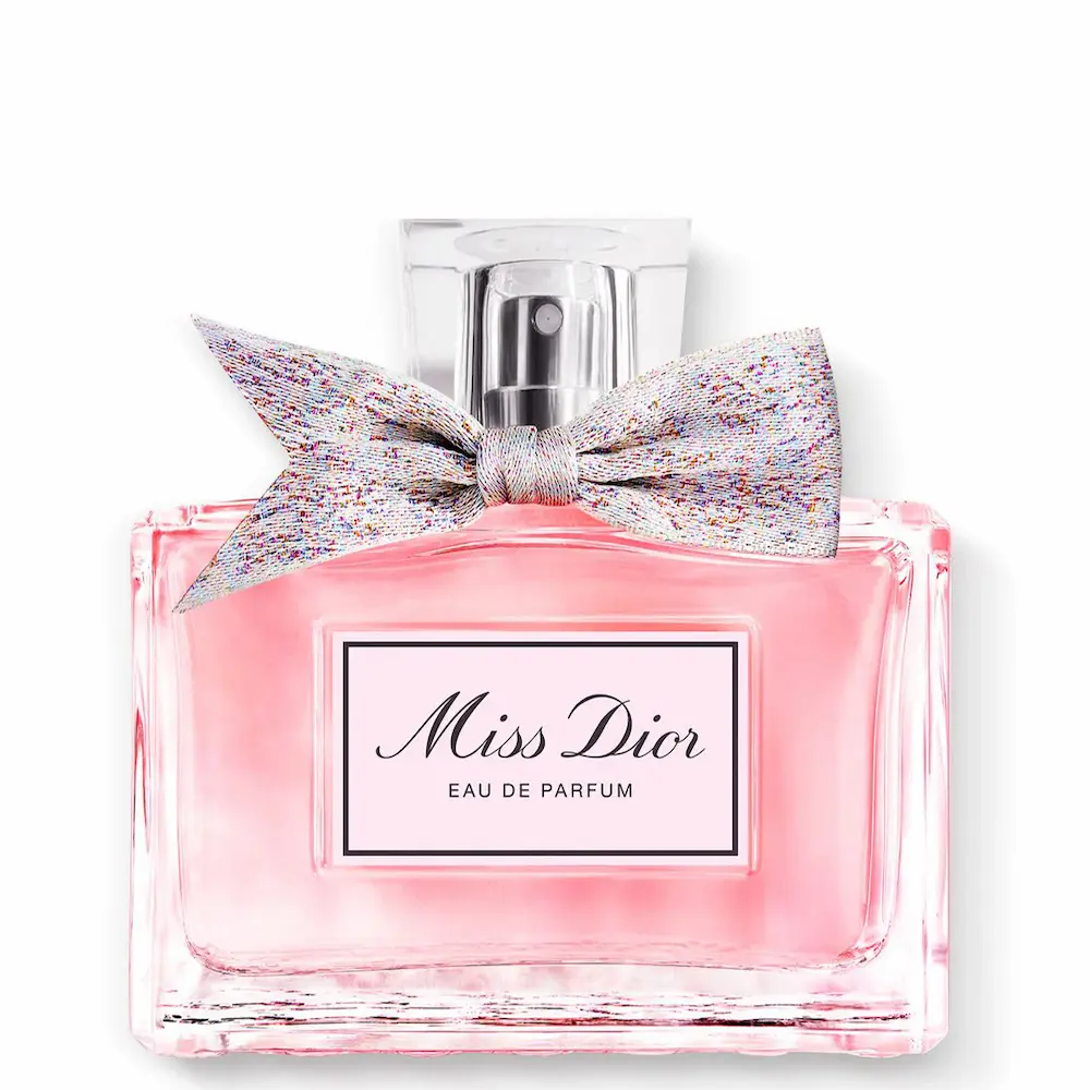 Miss Dior Parfum con note floreali e fruttate, fragranza iconica ed elegante