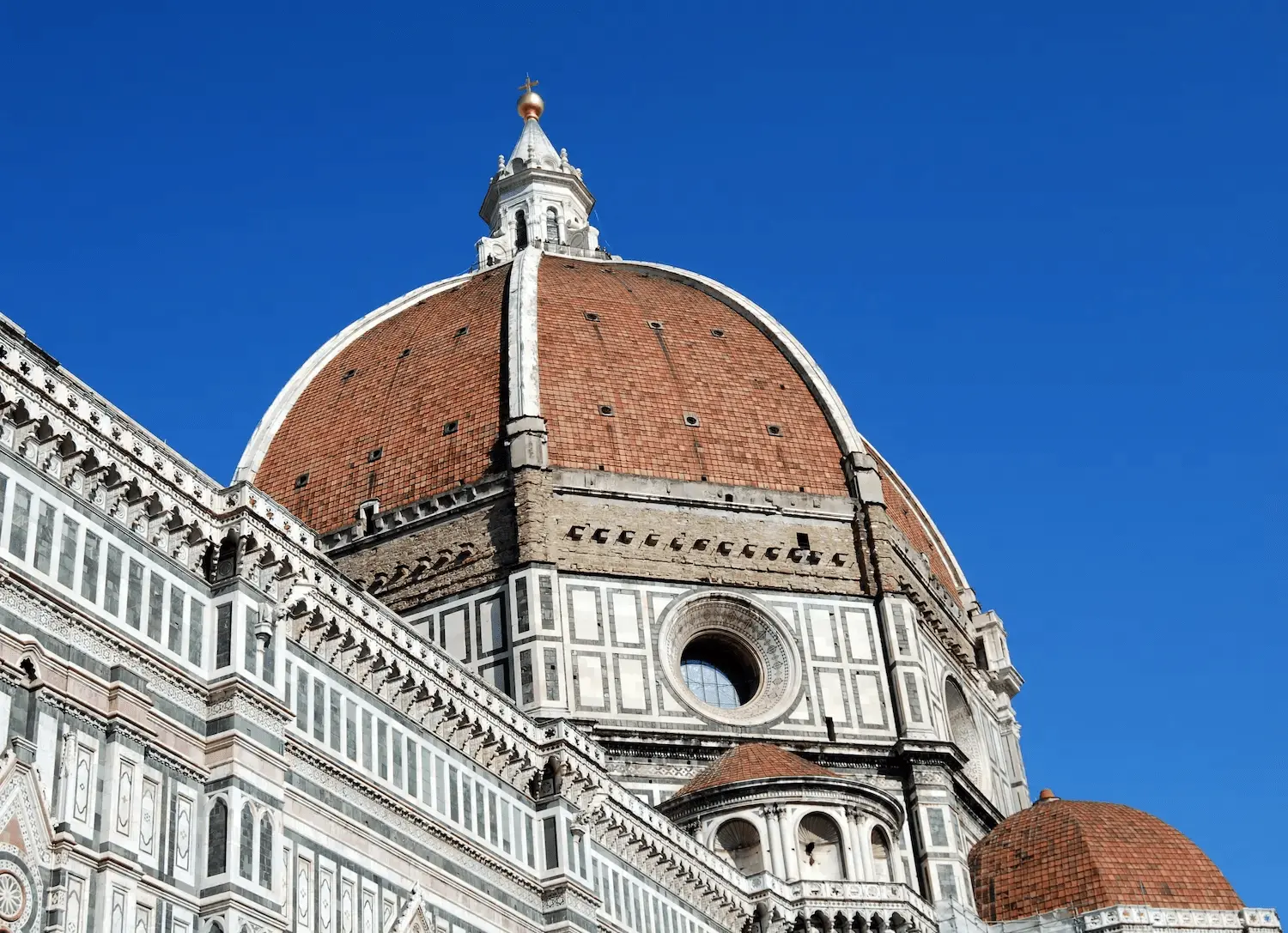 Cupola Brunelleschi Duomo Firenze architettura rinascimentale terracotta marmo cattedrale Santa Maria del Fiore