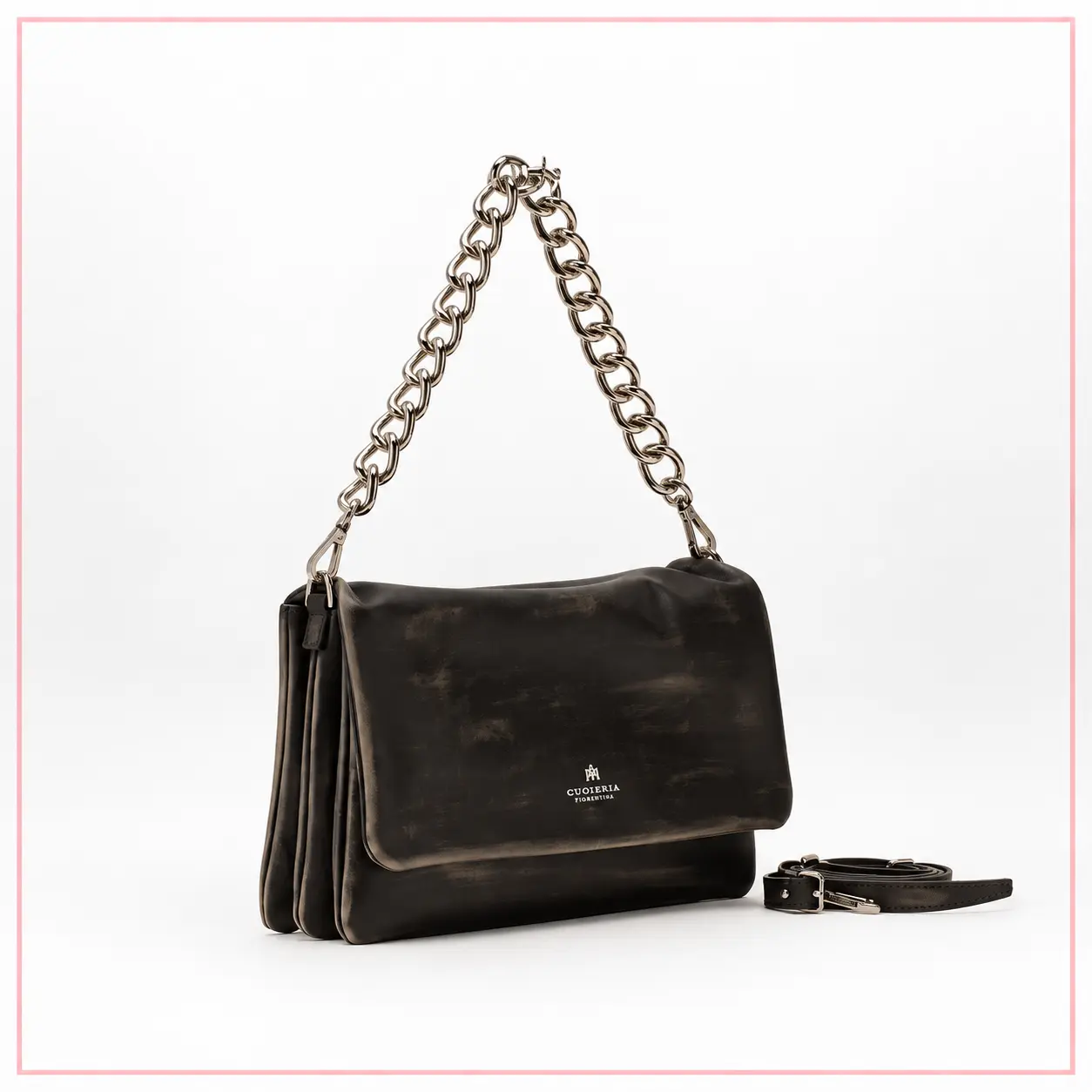 Cuoieria Fiorentina Flap Bag Grande in pelle nera effetto vissuto con catena metallica e tracolla