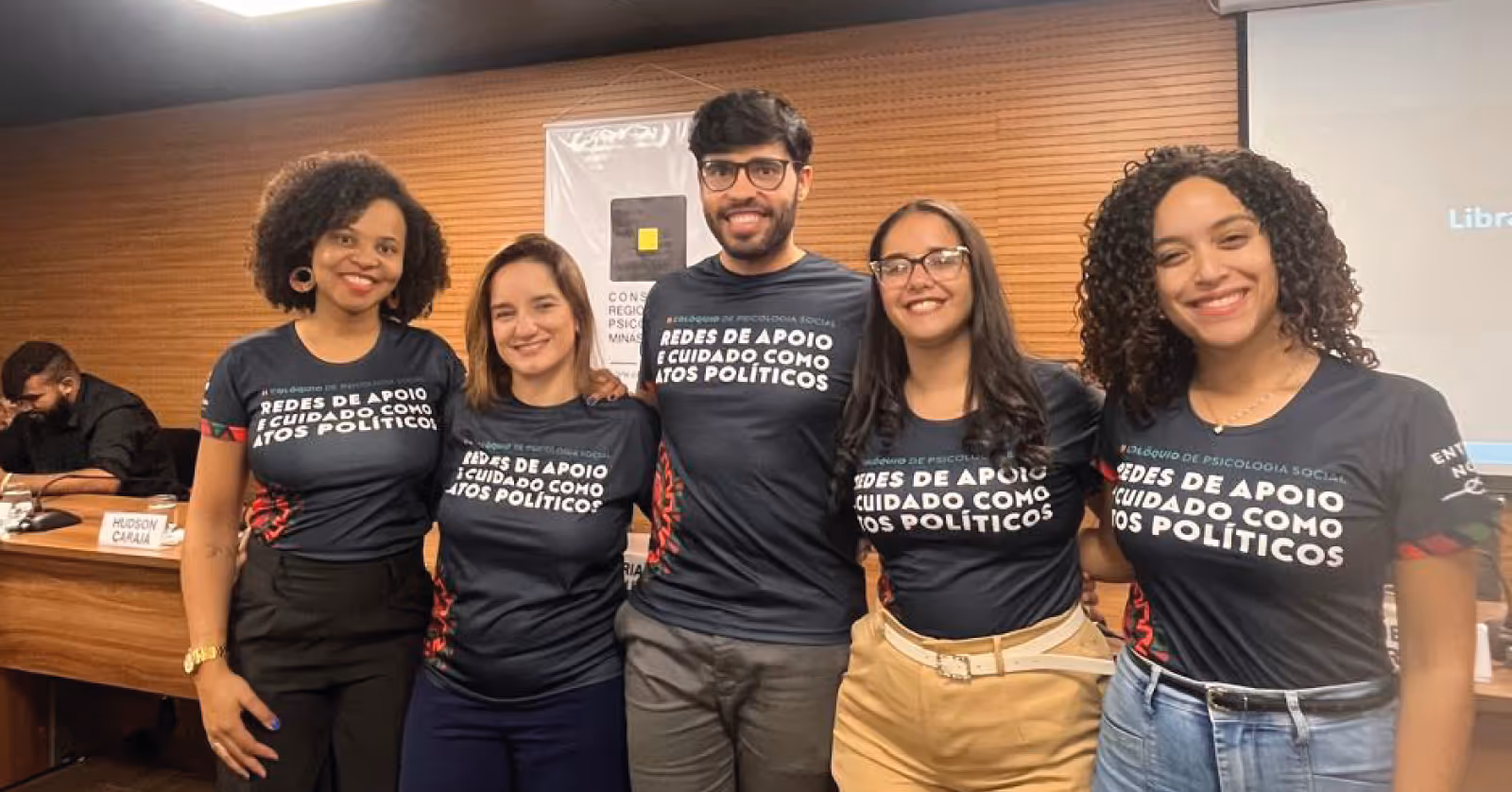 A convite do Conselho Regional de Psicologia de Minas Gerais (CRP-MG), a Liga Acadêmica de Psicologia Social Entre Nós, do Centro Universitário Arnaldo Janssen – UniArnaldo, marcou presença no evento “O que a Psicologia Social Comunitária pode aprender com os povos indígenas e quilombolas?”, realizado no último dia 26 de junho, em Belo Horizonte/MG.