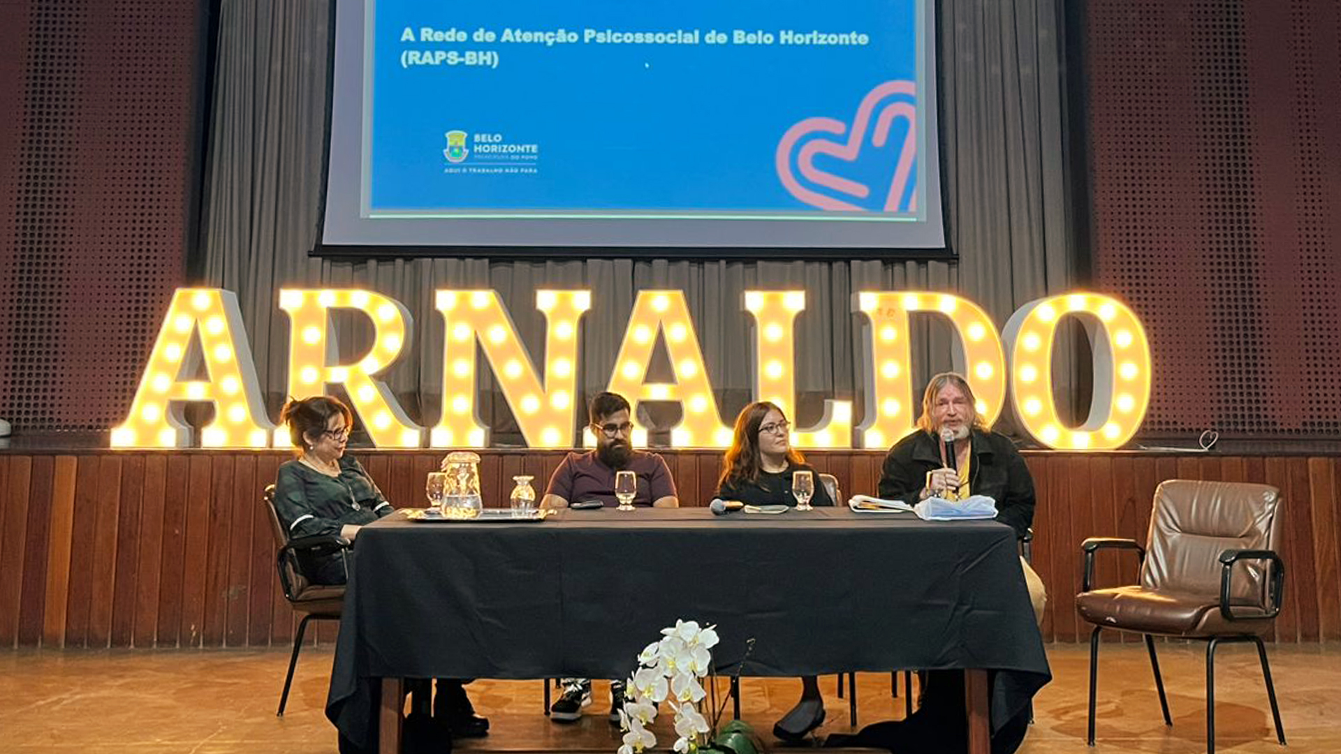 VII Seminário da Luta Antimanicomial do Arnaldo promove debates sobre saúde mental, Reforma Psiquiátrica e cuidado em liberdade com participação de estudantes e profissionais.