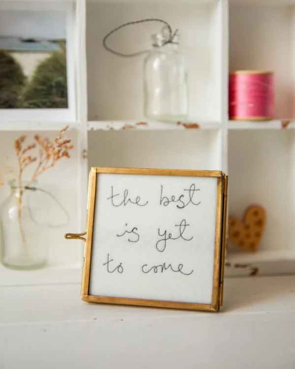 medium square frames