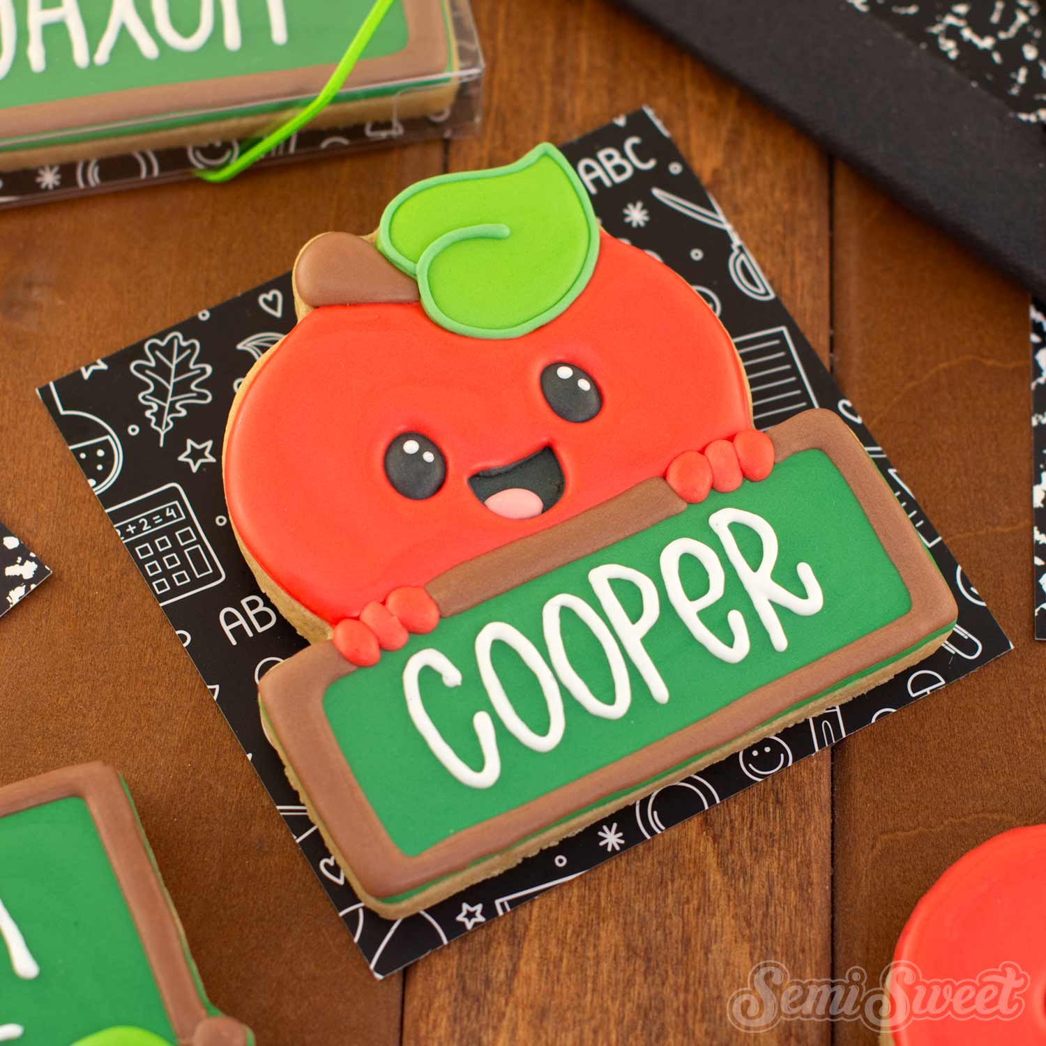 How to Decorate a Personalized Apple Name Cookie for Back-to-School
