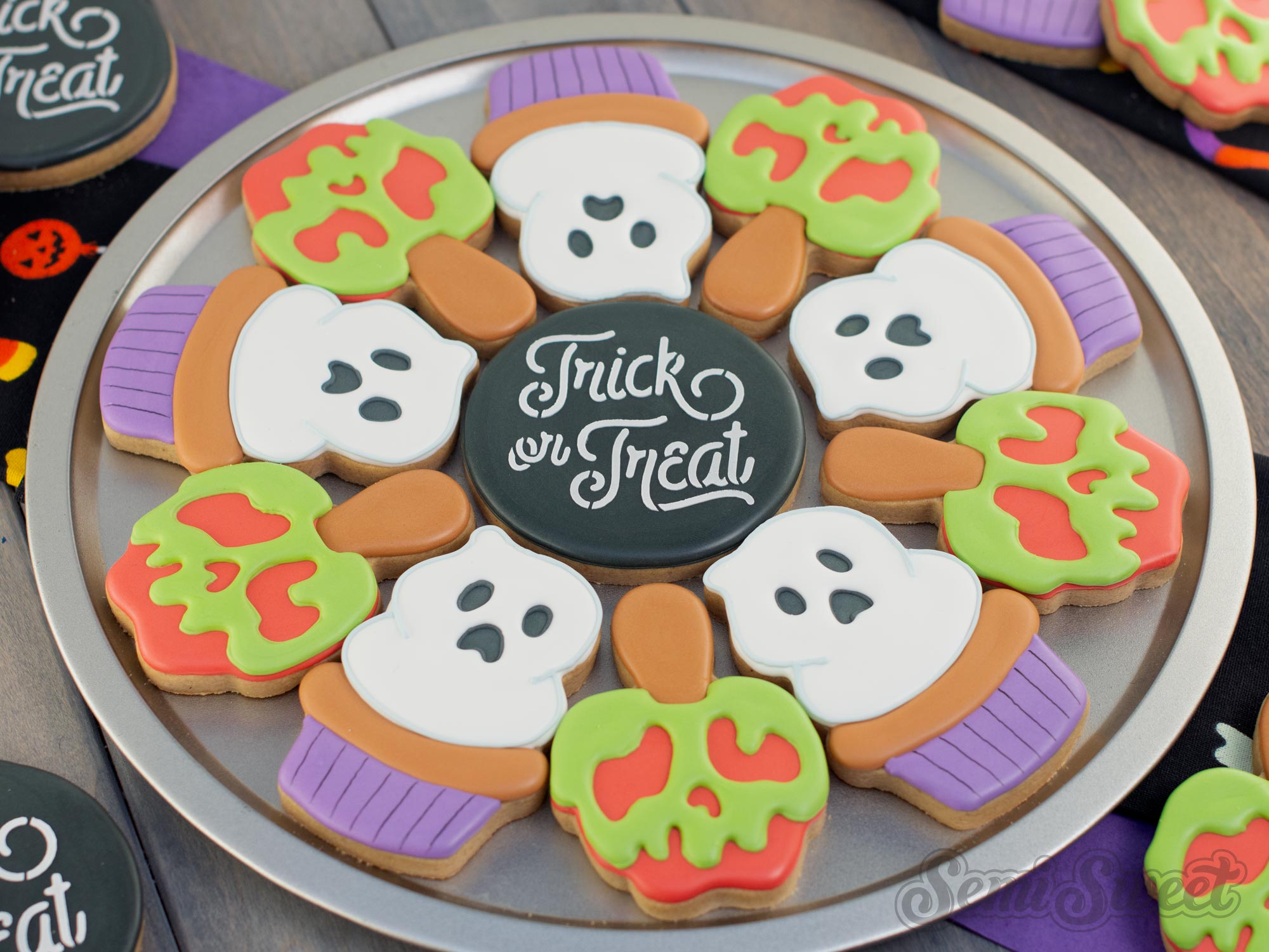 Halloween Cookie Platter Tutorial: Poison Apple & Ghost Cupcake Cookies