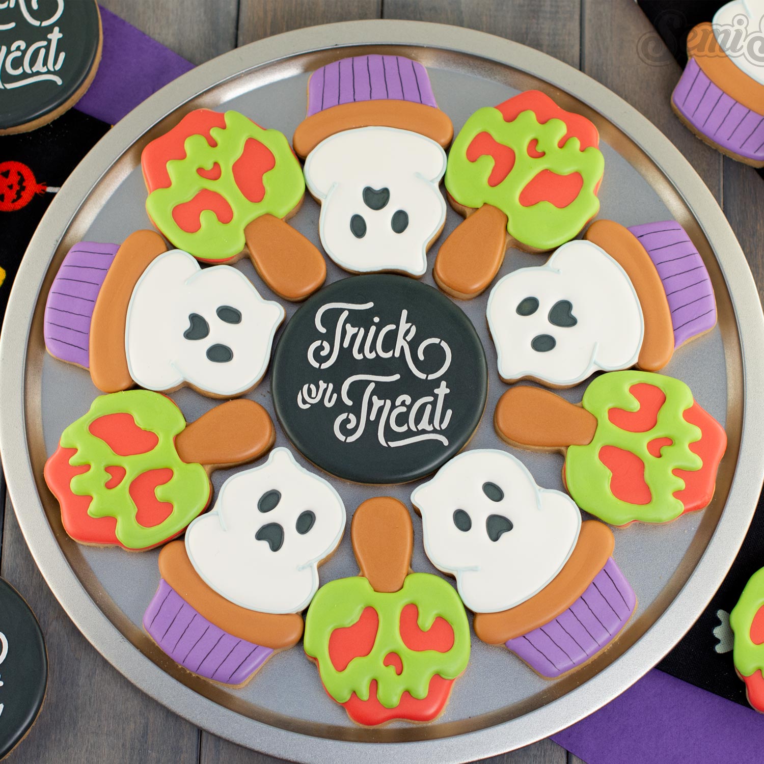 Halloween Cookie Platter Tutorial: Poison Apple & Ghost Cupcake Cookies