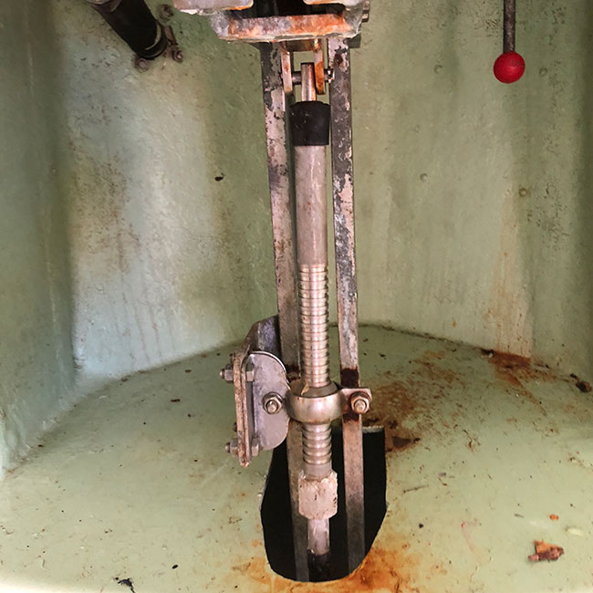 Damaged lifeboat release cable