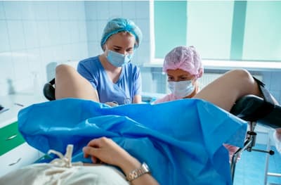 Hút thai chân không