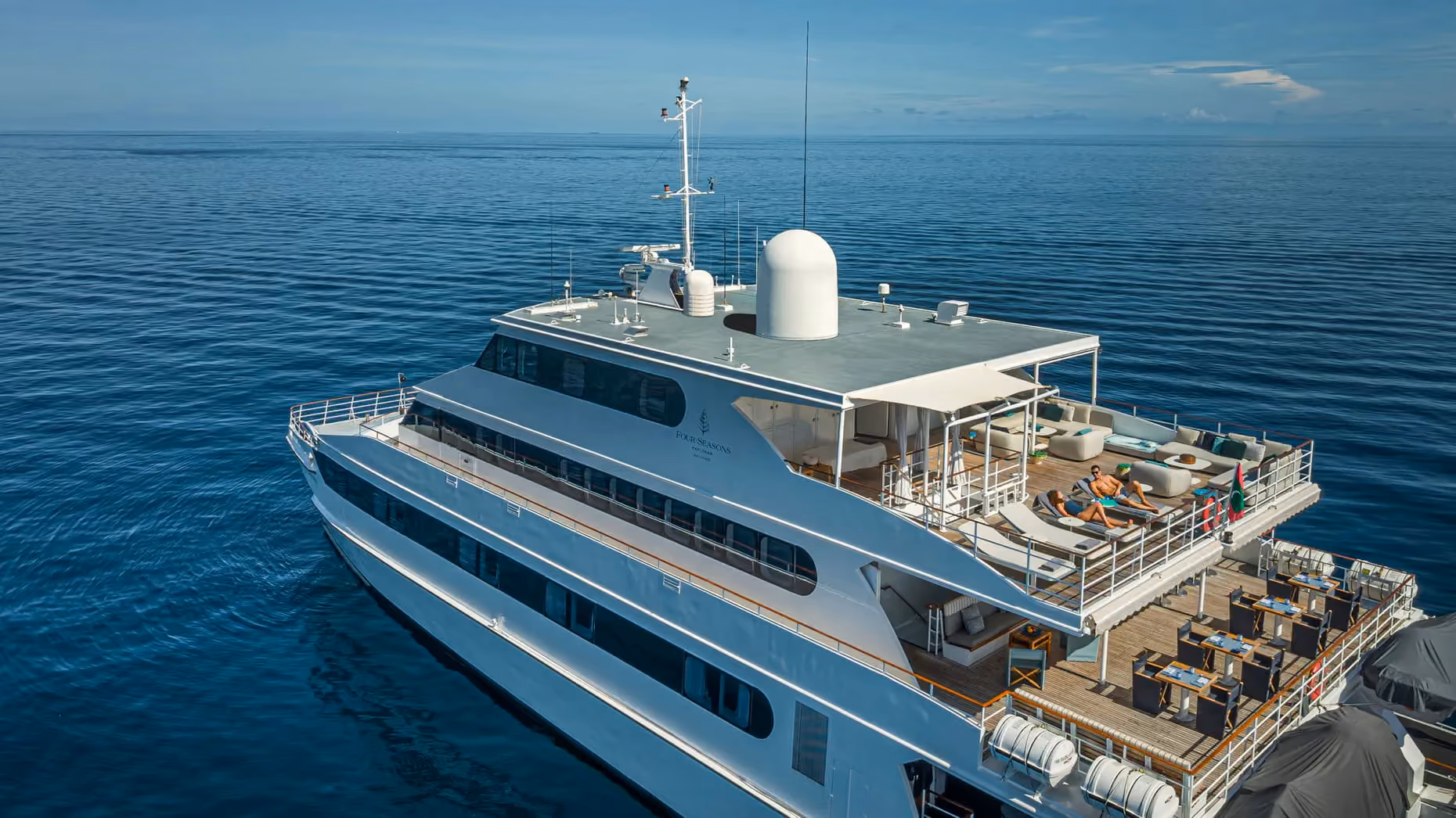 Palau Explorer Cruising Resort