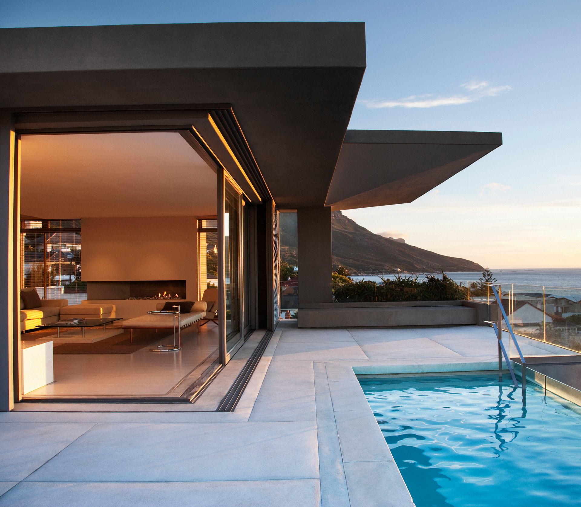Stinson Beach coastal residence with integrated electrical and smart-home systems