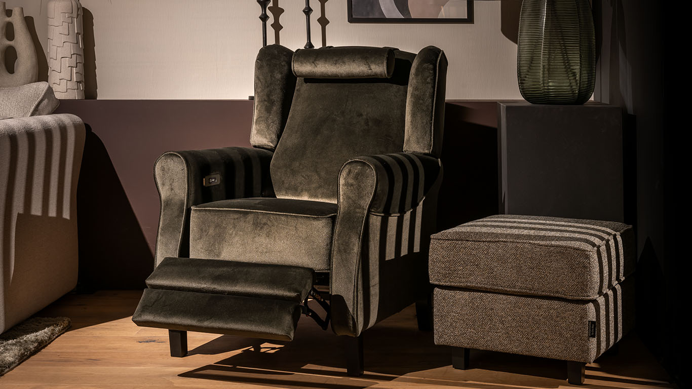 Elektrische UrbanSofa Livorno met USB-lader.