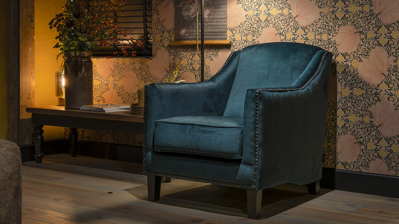 Jake met contrasterende stiksels en industriële uitstraling.