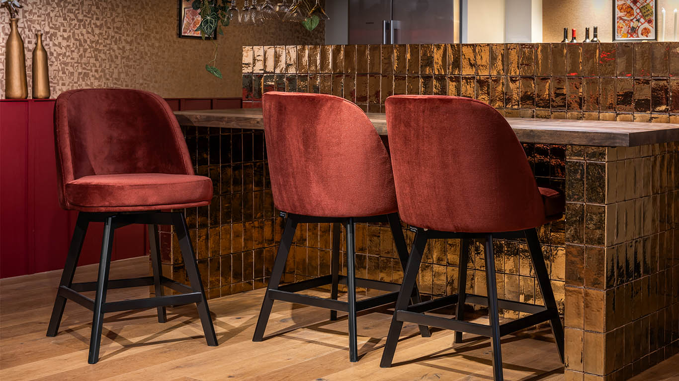 Moderne Evan stoel in trendy stof