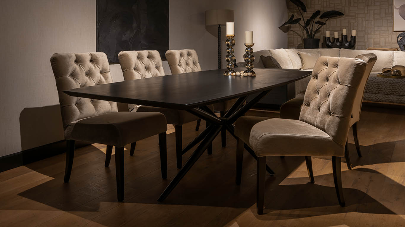 Elegante Milou eetkamerfauteuil in warme tint