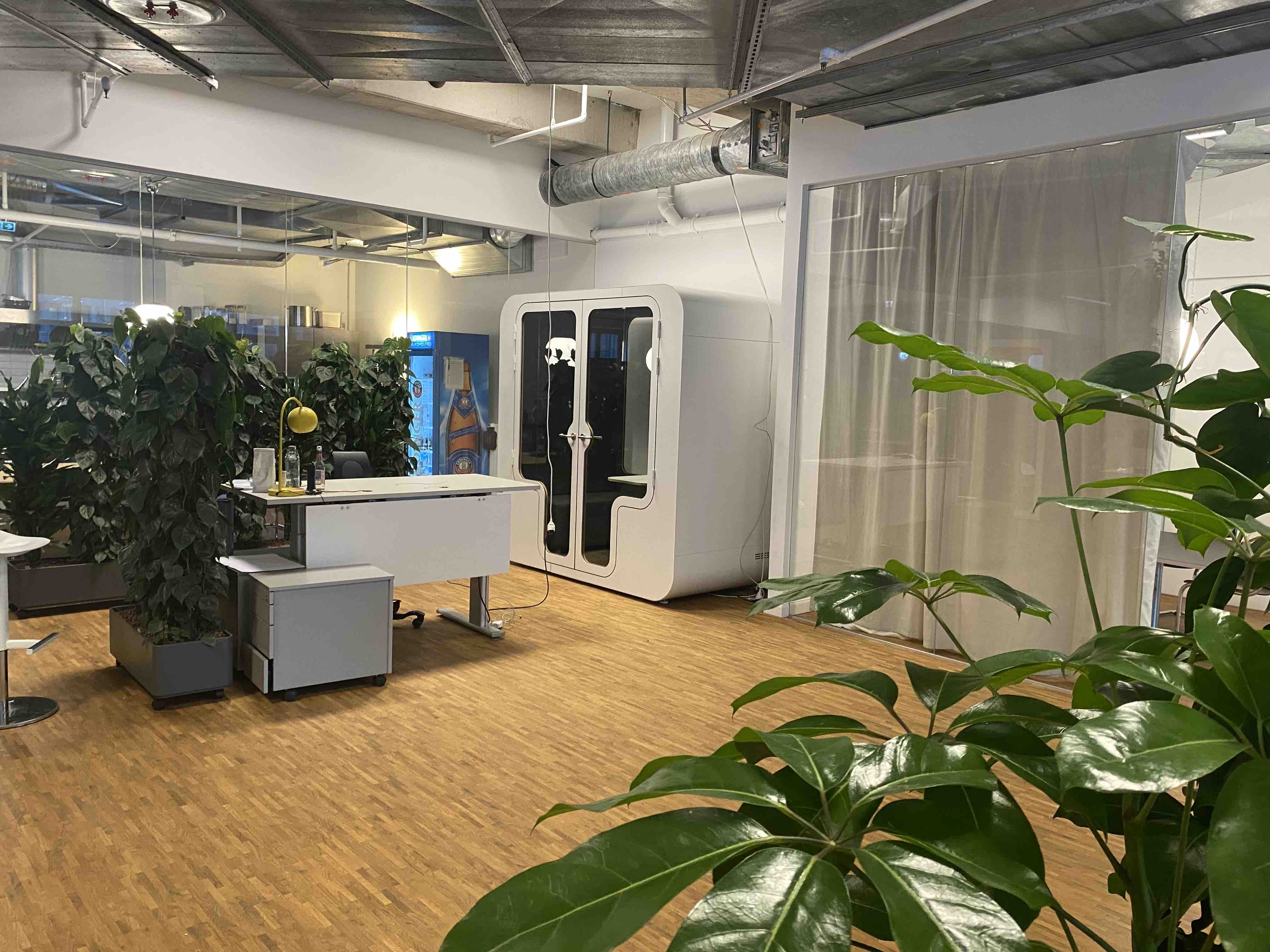 QuietOffice V2; Telefonzelle von QuietOffice, Referenz QuietOffice V2