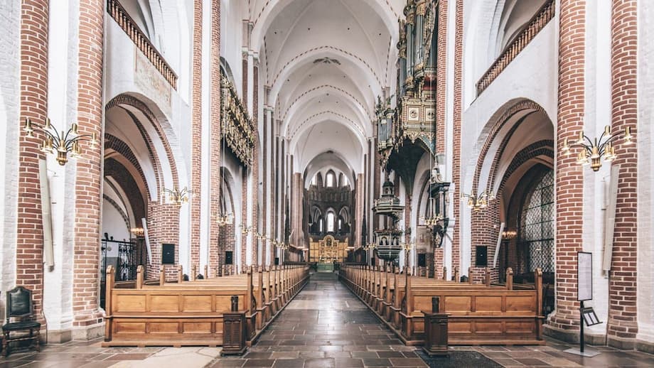 La nef de la cathédrale de Roskilde, Danemark - 
