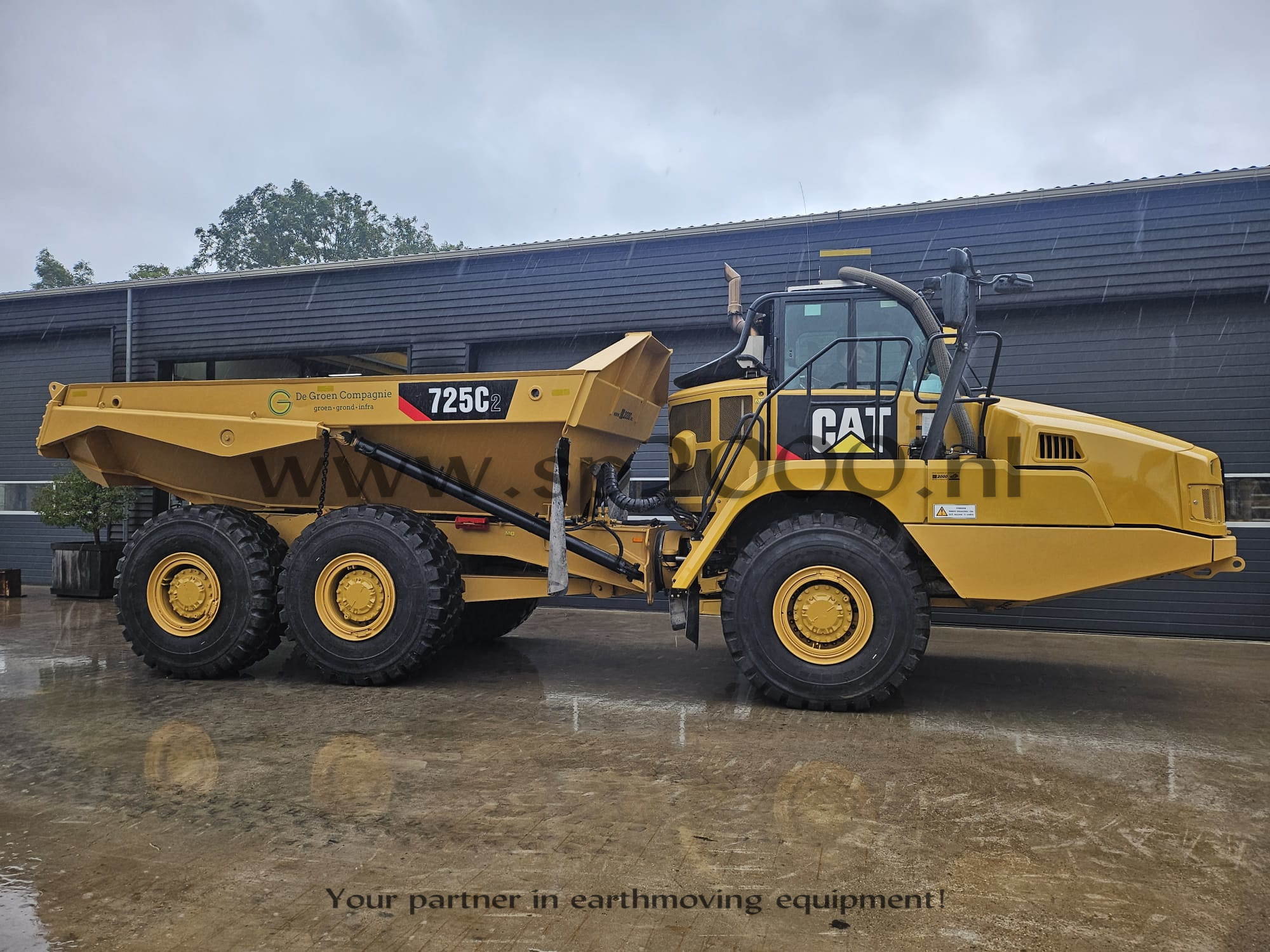 Caterpillar 725C2 dumptruck