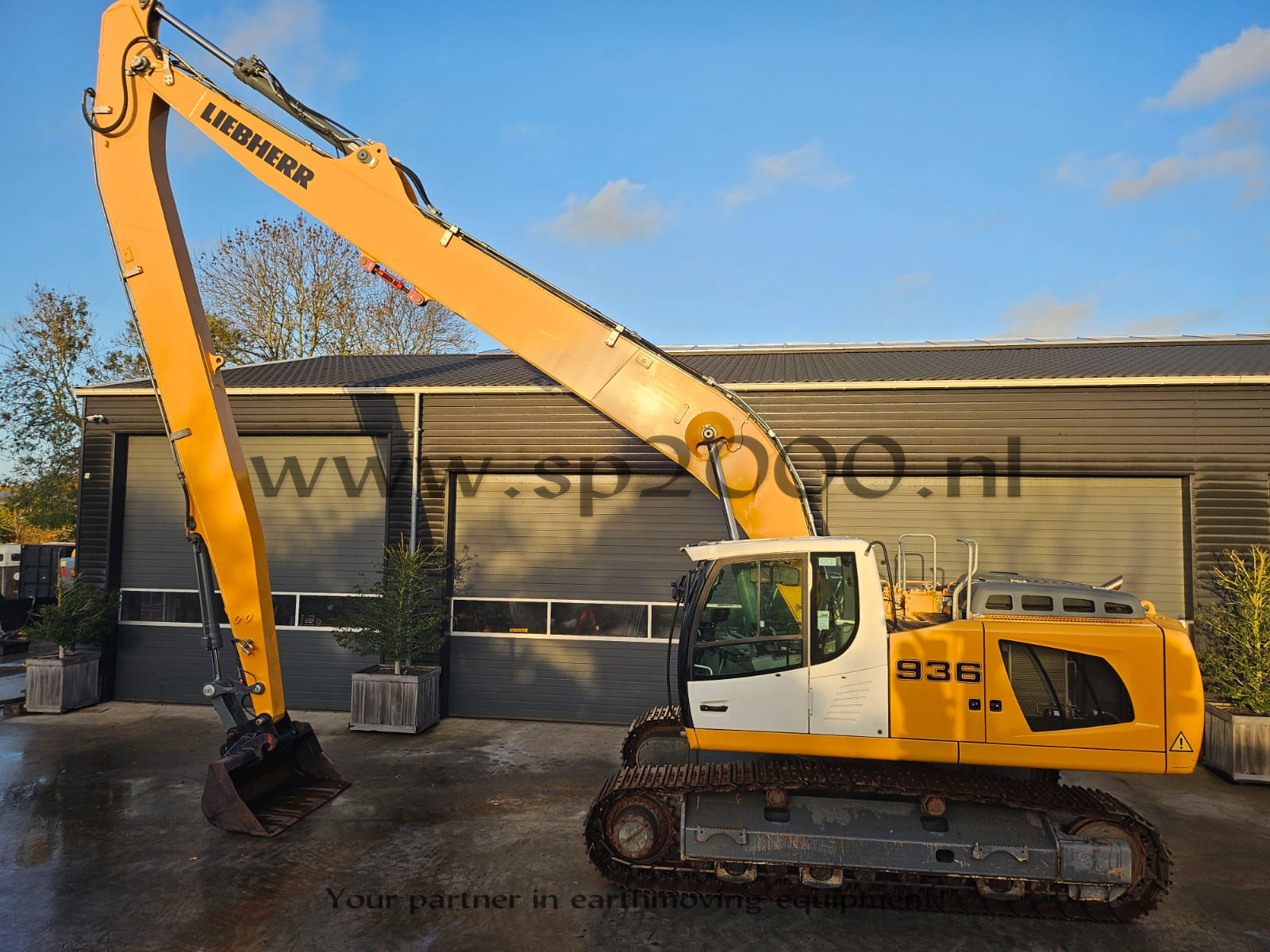 Liebherr R936LC long reach track excavator