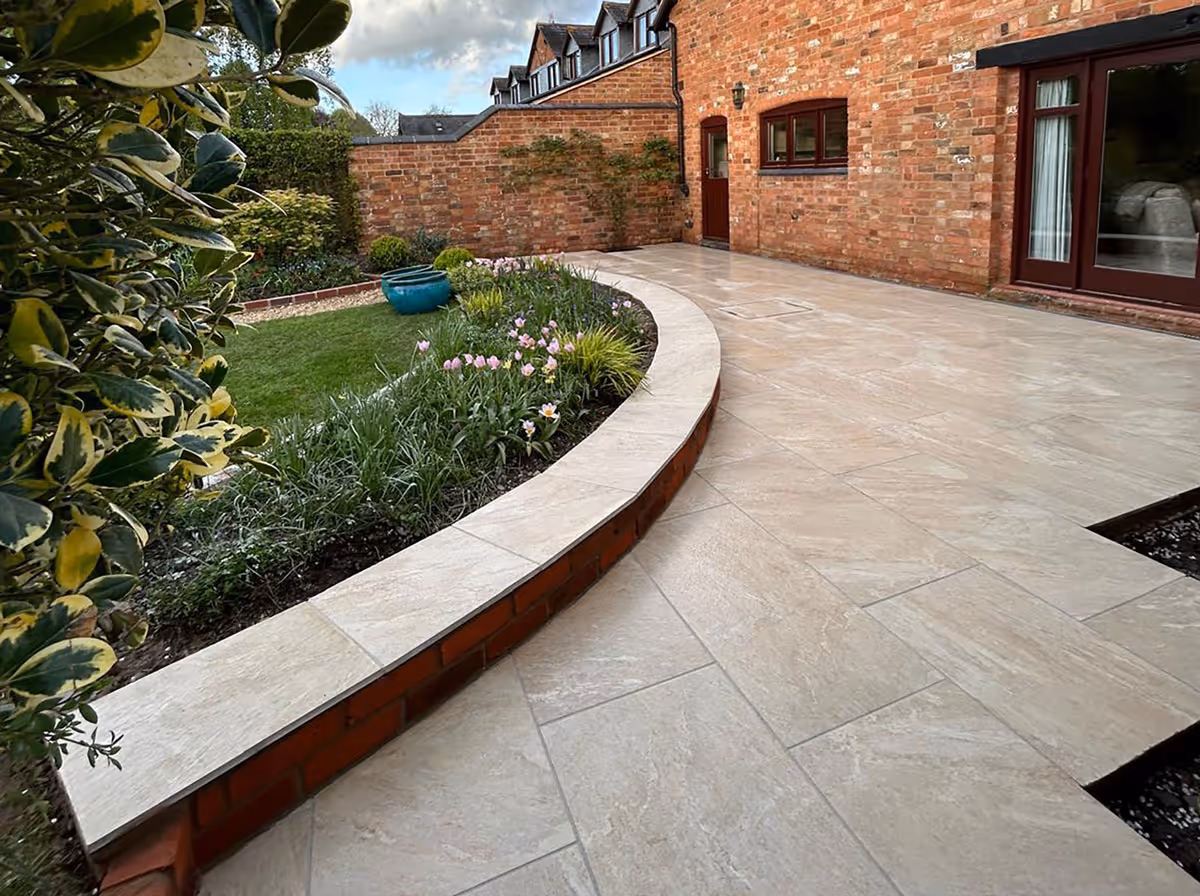 Porcelain patio with retaining wall - angle 4