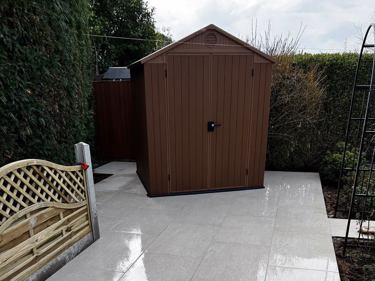 Porcelain patio and pathway - angle 4