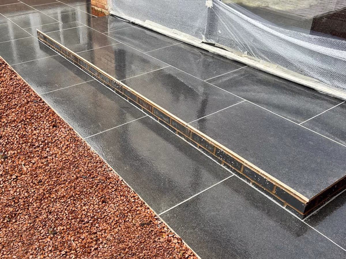 Black porcelain patio with step - angle 2