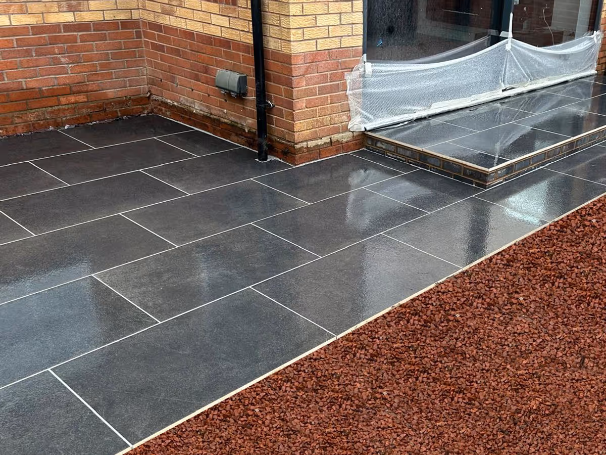 Black porcelain patio with step - angle 1