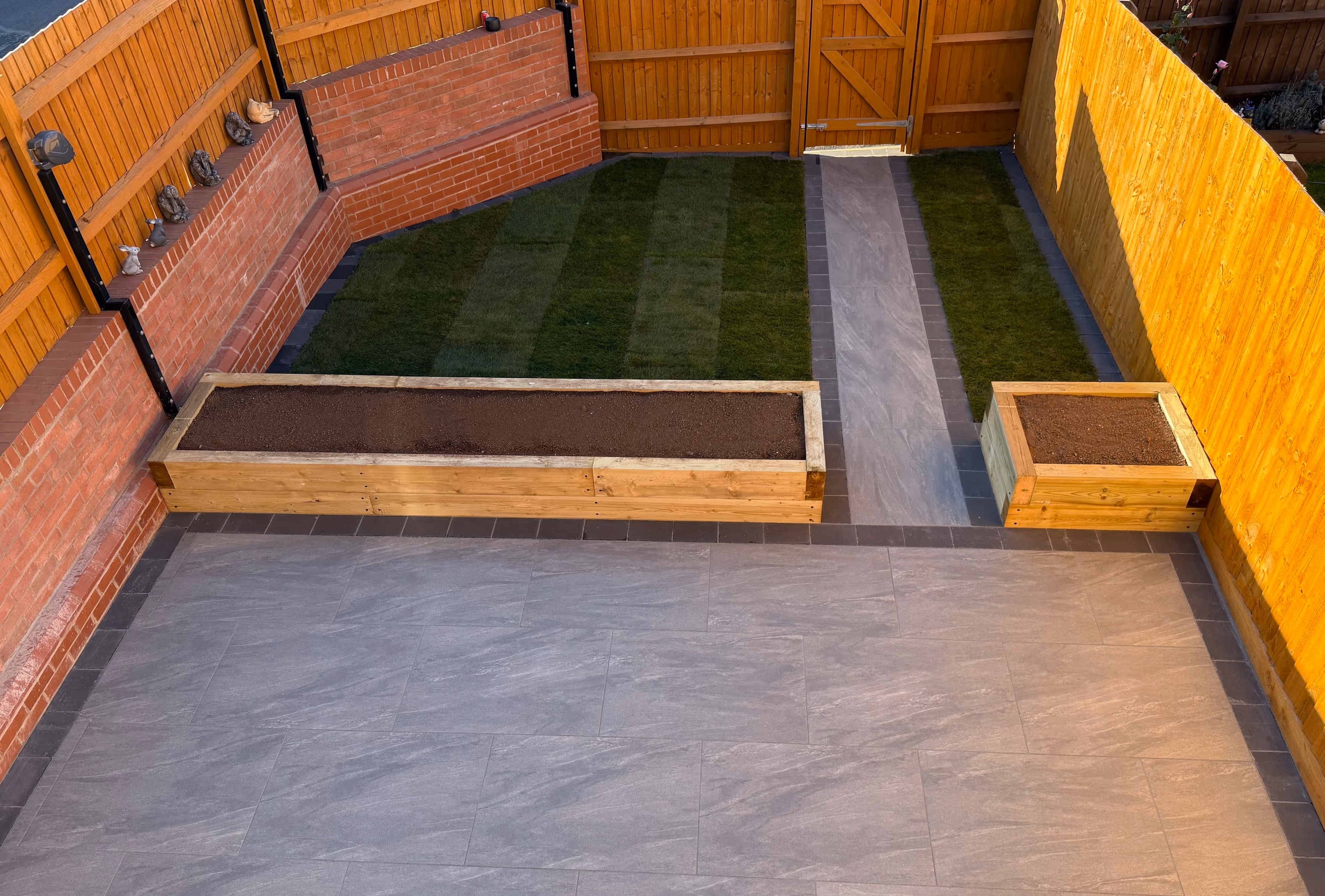 Porcelain Patio and Lawn