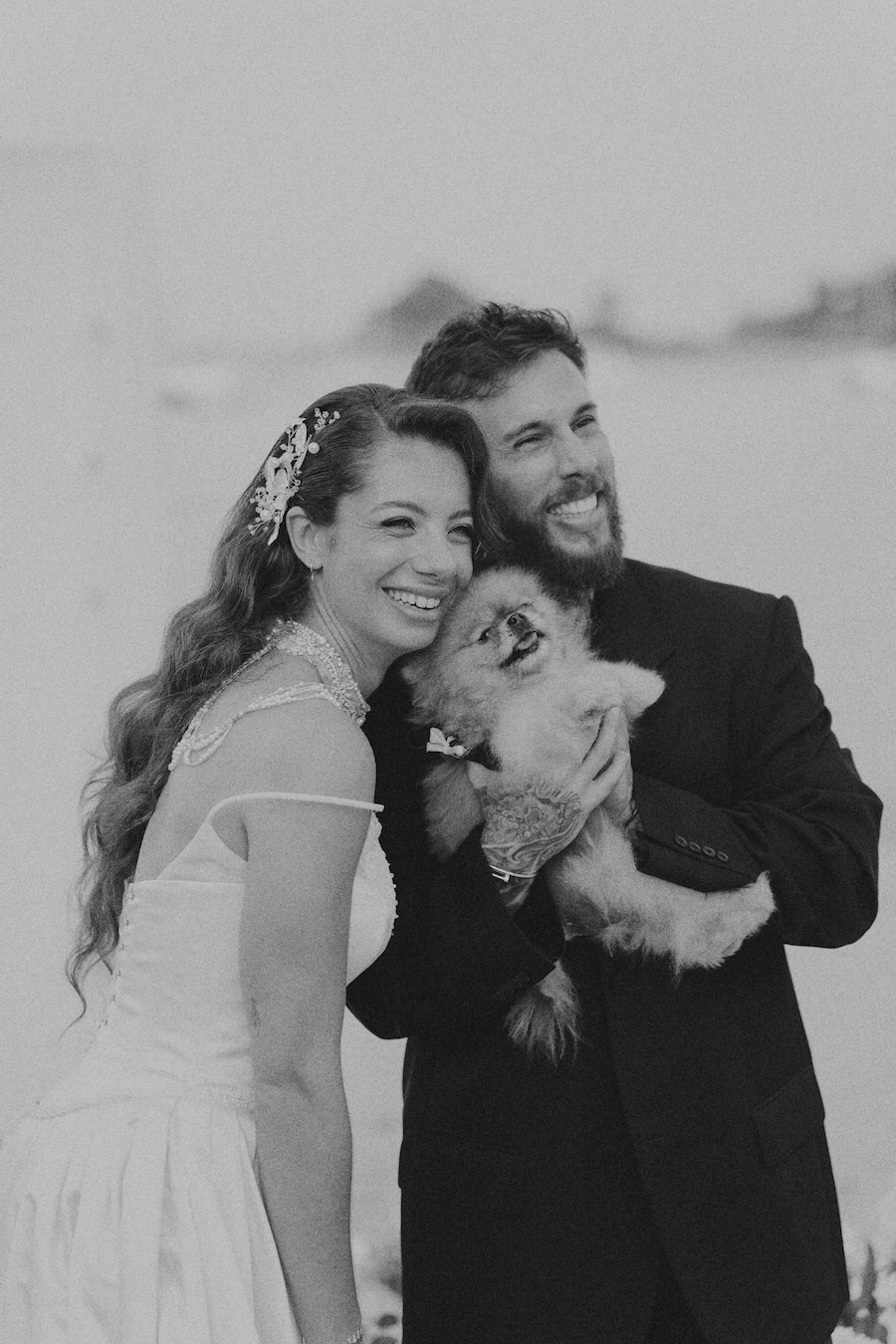 Le coach Jérémy Loreau, sa femme Maëlle et leur chien Nola.
