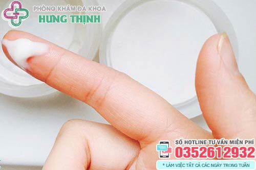 Ra khí hư màu trắng sữa đặc, ng