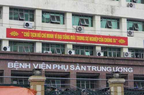Khám phụ khoa ở Bệnh viện phụ sản Trung ương