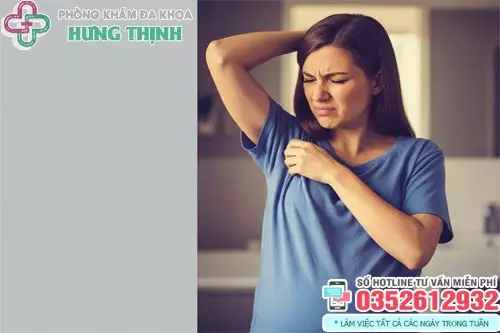 Tại sao bà bầu lại bị hôi nách?