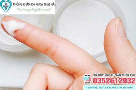 Vùng kín bị ngứa và có dịch trắng vón cục
