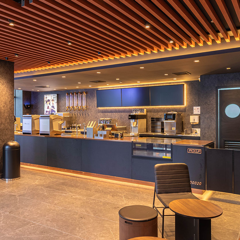 Luckin Coffee-261 3rd Ave