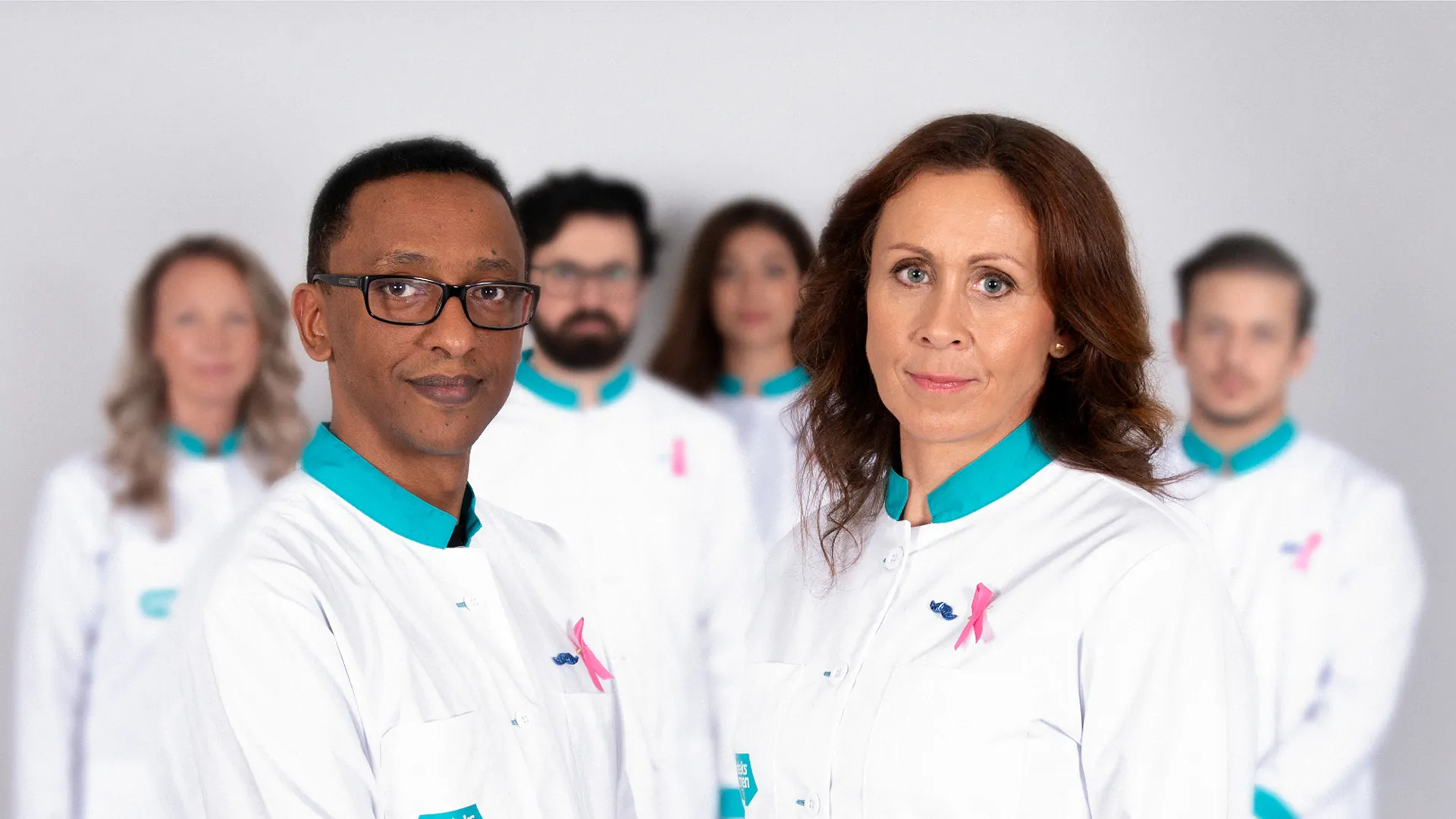 Medarbetare från Apoteksgruppen står tillsammans enade i kampen mot cancer.