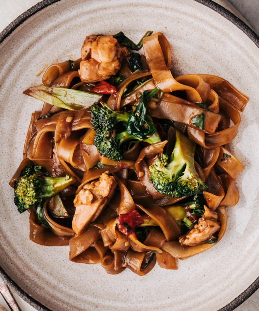 Bild på Jennie Walldéns recept Pad Kee Mao – Thai Drunken Noodles. Foto: Petter Bäcklund