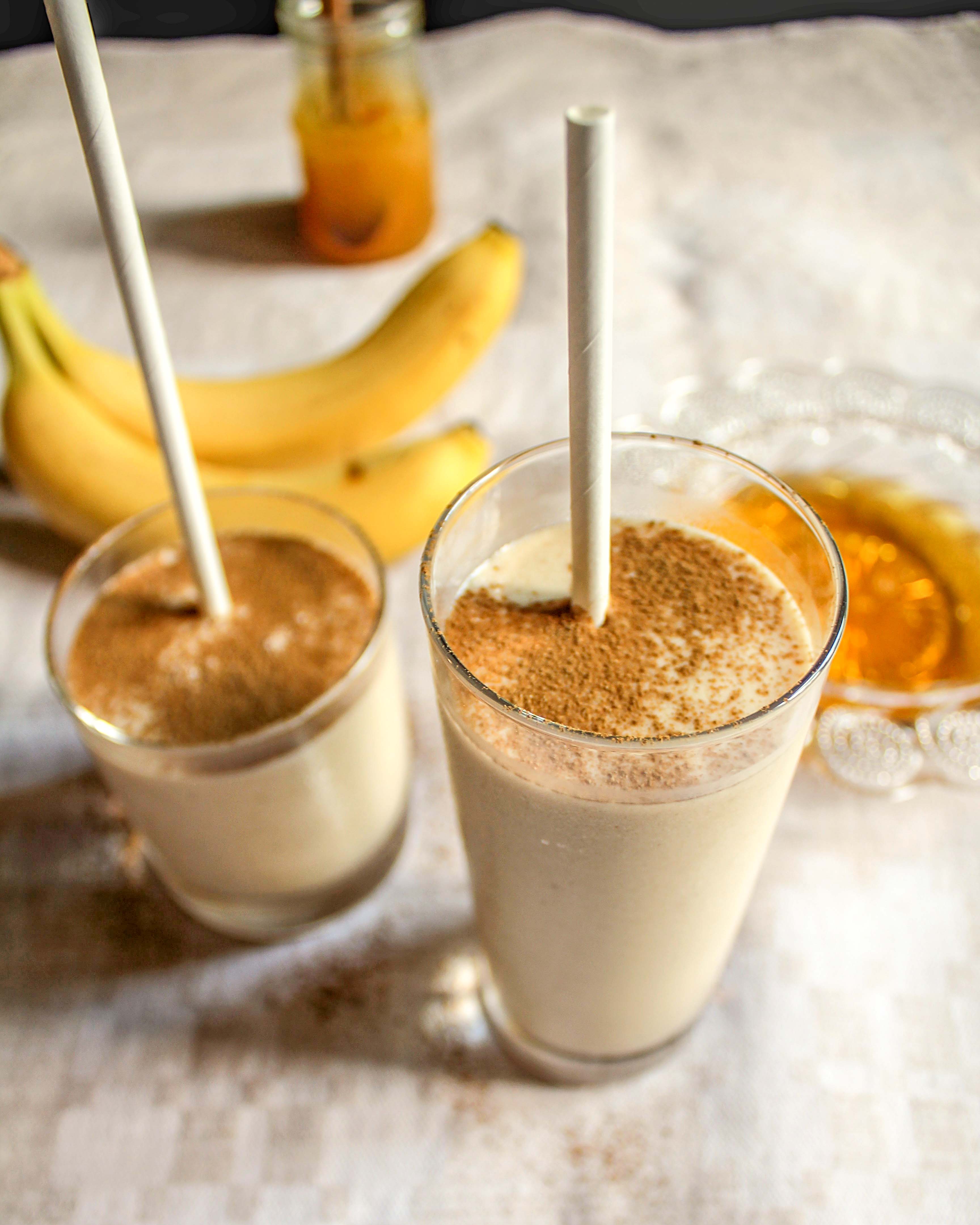 Baltymų kokteilių receptai namuose 2 Bananinis kokteilis su baltymais bodyfoodas.lt