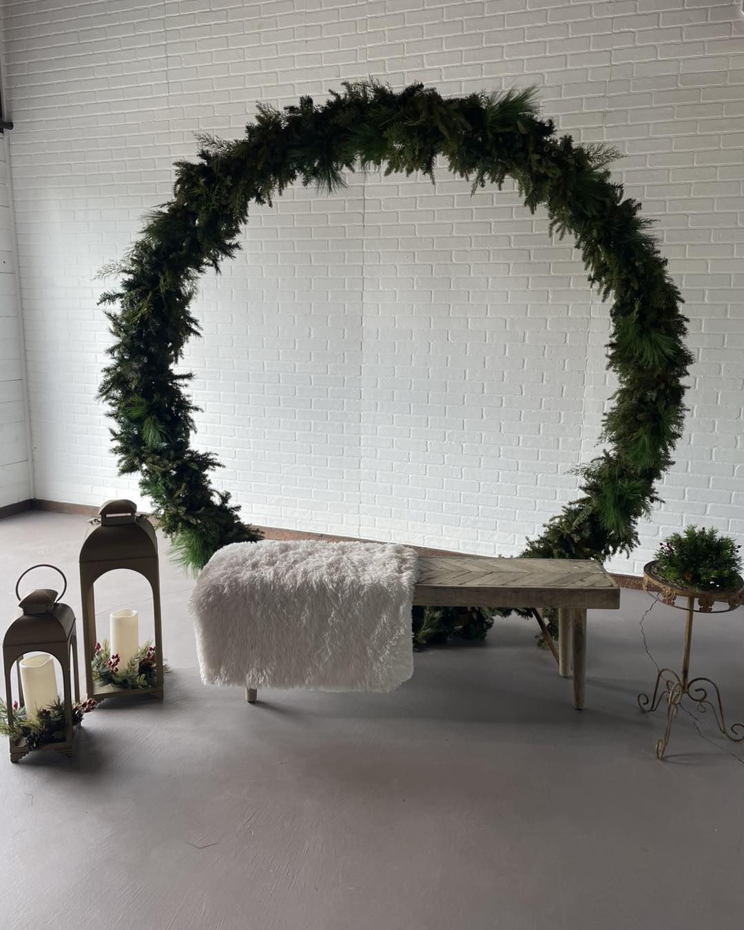 indoor christmas set wreath