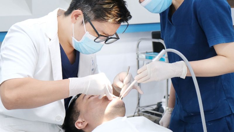 Cấy ghép răng Implant