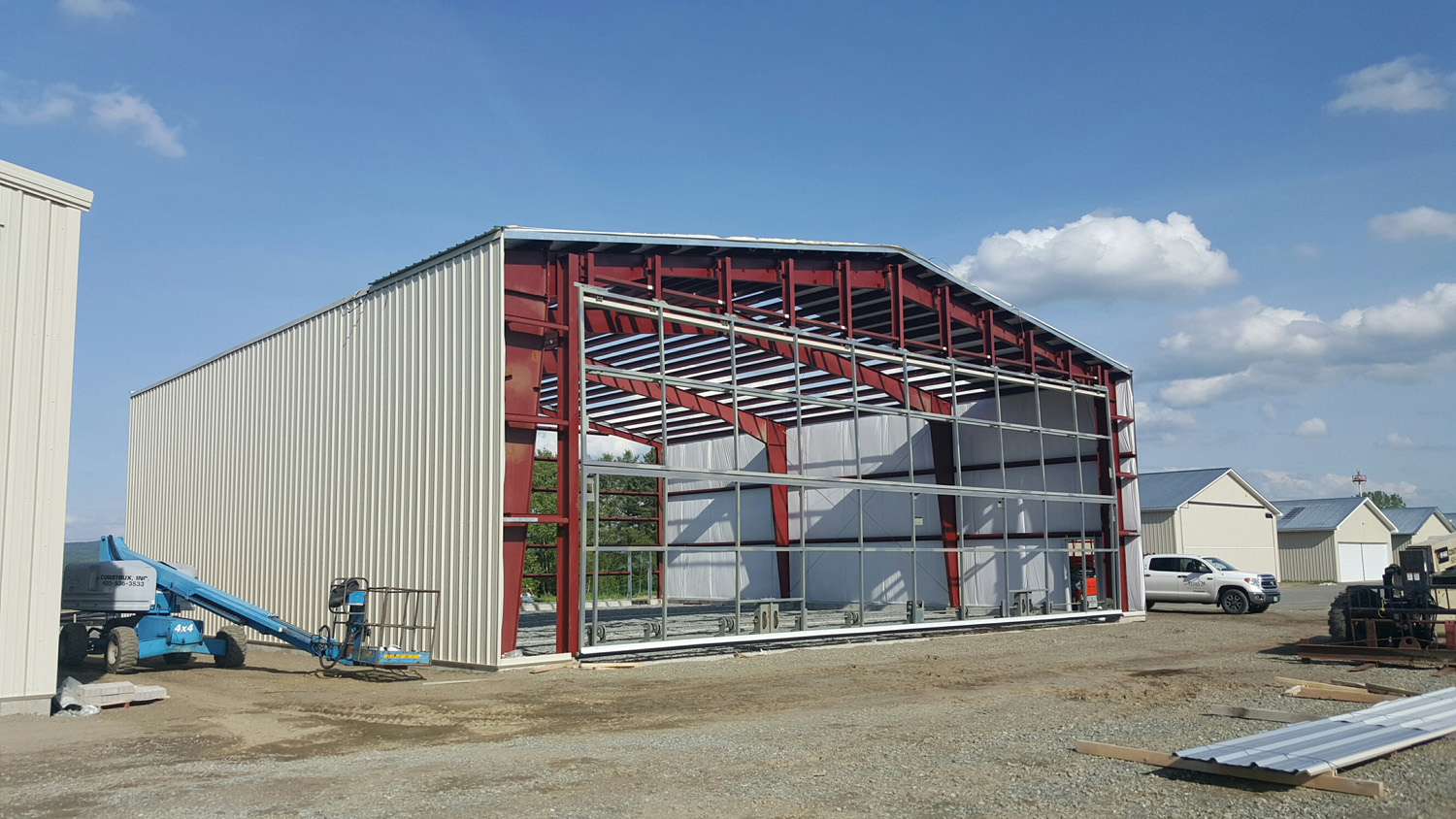 Sims Airport Hangars - Gallery Image 4