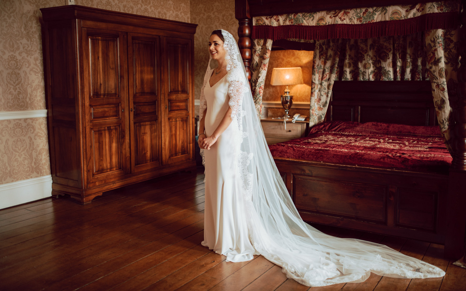 Mother and bride before wedding