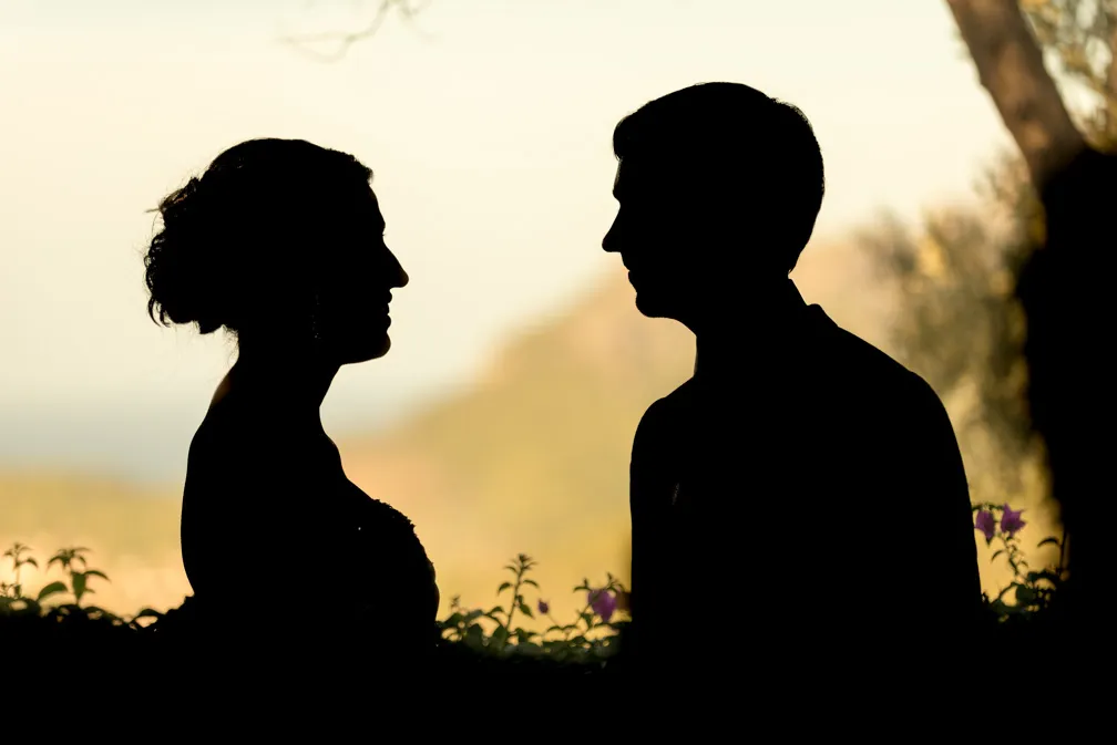Ca's Xorc wedding bride and groom silhouette