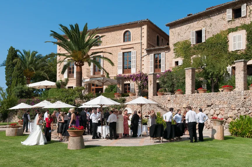 Outside wedding reception at Belmond La Residencia