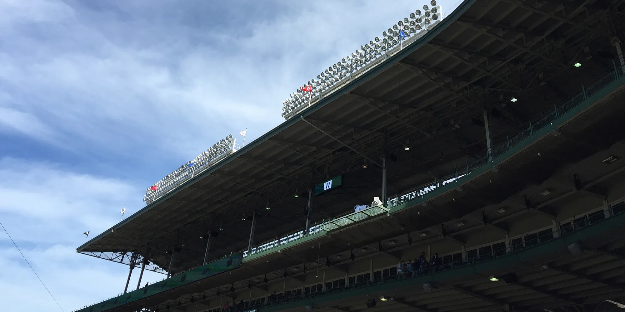 Picture of the roof and lights at Wrigley Field.