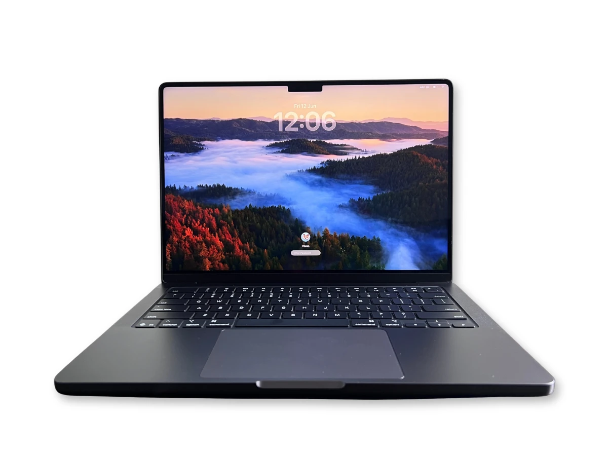 MacBook Pro 2025 14inch M5 16gb 512gb