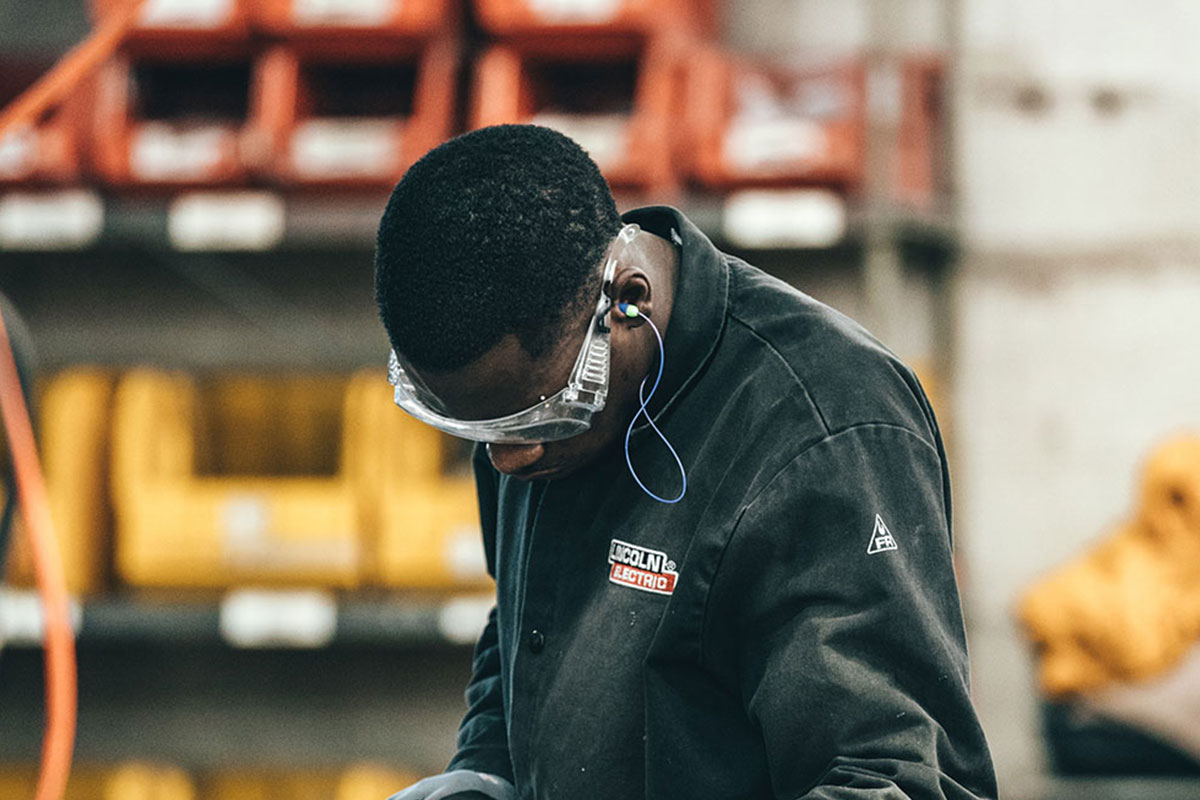 A Practical Guide to ISO 9001 Implementation with AvISO and ISOvA